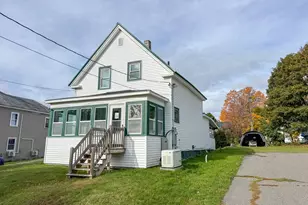 16 Elm St, East Millinocket, ME 04430 - Photo 2