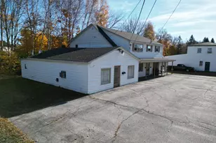 235 Bates St, Millinocket, ME 04462 - Photo 4