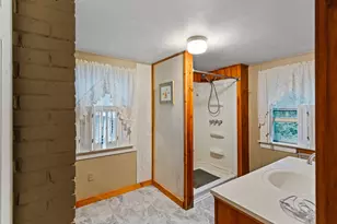 39 School St, Nobleboro, ME 04555 - Photo 10