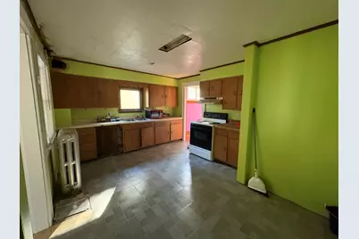 421 Penobscot Avenue, Millinocket, ME 04462 - Photo 12