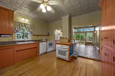 31 Winter Street, Fairfield, ME 04937 - Photo 10