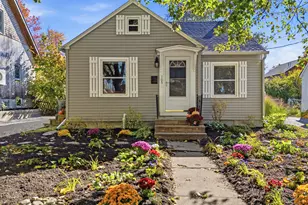 105 Edgeworth Ave, Portland, ME 04103 - Photo 1