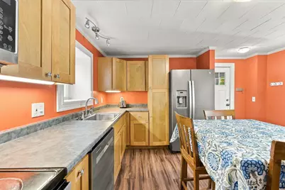 37 Broadway, Orono, ME 04473 - Photo 20
