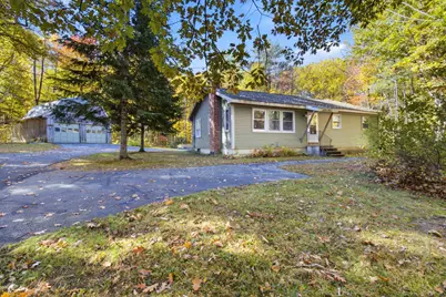 707 S Pleasant Road, Lewiston, ME 04240 - Photo 2