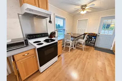 10 Enfield Street, Auburn, ME 04210 - Photo 4