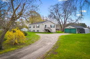 98 New County Rd, Rockland, ME 04841 - Photo 1