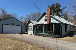 9 Summit St, Baileyville, ME 04694 - Photo 1