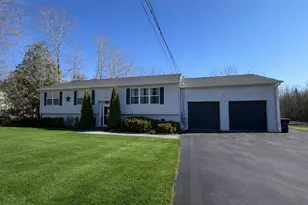 2094 Glenwood Ave, Hermon, ME 04401 - Photo 1