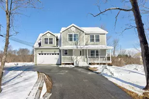 81 Queen St, Gorham, ME 04038 - Photo 1