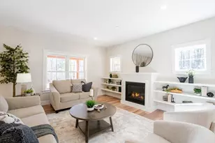 321 Pownal Rd, Freeport, ME 04032 - Photo 1