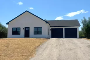 29 Jennifer Ave, Greene, ME 04236 - Photo 1