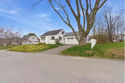 15 Grover Road, Cape Elizabeth, ME 04107 - Photo 1