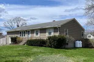 19 Hicks St, Portland, ME 04103 - Photo 1