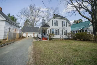 140 Maple Avenue, Farmington, ME 04938 - Photo 1