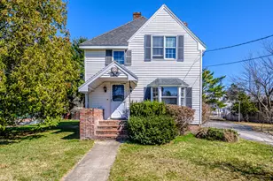 22 Davis St, Portland, ME 04102 - Photo 1