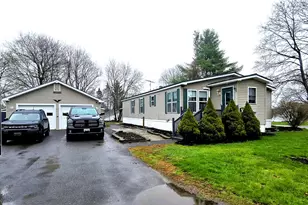 5 Lawrence Dr, Benton, ME 04901 - Photo 1