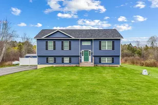43 Boxwood Ln, Hermon, ME 04401 - Photo 1