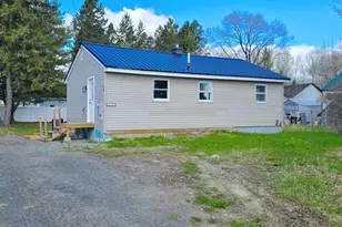 50 Elizabeth St, Presque Isle, ME 04769 - Photo 1