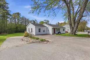 188 Middlesex Rd, Topsham, ME 04086 - Photo 1