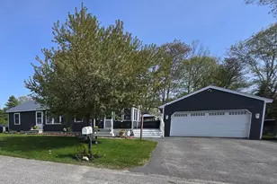 16 Kyle St, Brunswick, ME 04011 - Photo 1