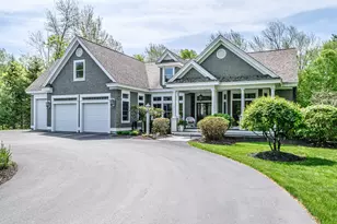 11 Silver Brook Cir, Scarborough, ME 04074 - Photo 1