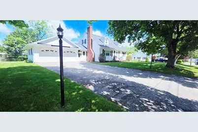 9 McKinley Drive, Lewiston, ME 04240 - Photo 1