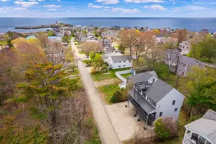 31 Highland Ave, York, ME 03909 - Photo 1