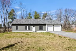 699 Beech Hill Rd, Auburn, ME 04210 - Photo 1