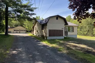237 Foxcroft Rd, Houlton, ME 04730 - Photo 1