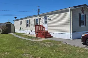 37 Scarponi Dr, Brunswick, ME 04011 - Photo 1