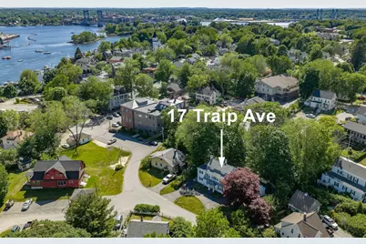 17 Traip Avenue, Kittery, ME 03904 - Photo 1