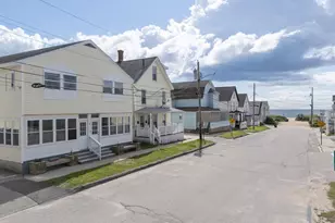 14 Union Ave, Old Orchard Beach, ME 04064 - Photo 1