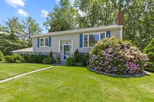 13 Harlow St, Scarborough, ME 04074 - Photo 1