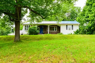 62 Campbell Rd, Leeds, ME 04263 - Photo 1