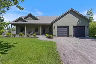 43 Rose Douglas Ln, Brunswick, ME 04011 - Photo 1