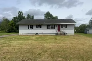 324 Stinson St, Pittsfield, ME 04967 - Photo 1