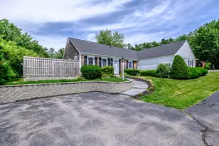 51 Colonial Village, Falmouth, ME 04105 - Photo 1