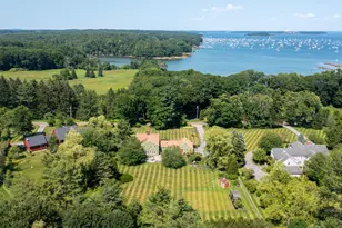 17 Thornhurst Rd, Falmouth, ME 04105 - Photo 1