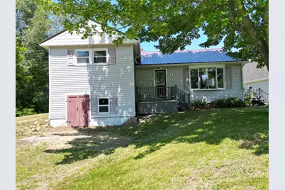 533 W Broadway, Lincoln, ME 04457 - Photo 1