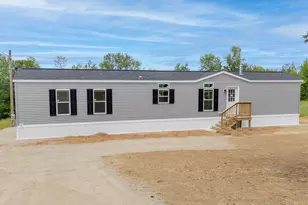 285 Ward Hill Rd, Madison, ME 04950 - Photo 1