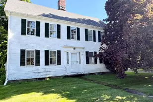 226 Elm St, Damariscotta, ME 04543 - Photo 1