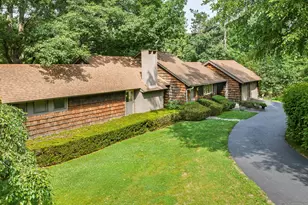 210 Falmouth Rd, Falmouth, ME 04105 - Photo 1