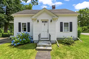 137 Pleasant St, Eliot, ME 03903 - Photo 1