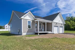 11 Tomahawk Ln, Berwick, ME 03901 - Photo 1