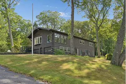 17 Trundy Road, Cape Elizabeth, ME 04107 - Photo 1