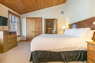 12408 Trappers Trail, Truckee, CA 96161 - Photo 16