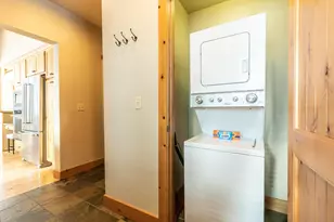 12503 Lookout Loop, Truckee, CA 96161 - Photo 8
