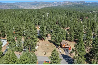 10583 Laburnham Circle, Truckee, CA 96161 - Photo 6