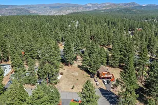 10583 Laburnham Cir, Truckee, CA 96161 - Photo 6