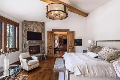 8186 Valhalla Drive, Truckee, CA 96161 - Photo 16